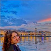 Laureanda in economia internazionale in lingua inglese offre ripetizioni in inglese, spagnolo e matematica